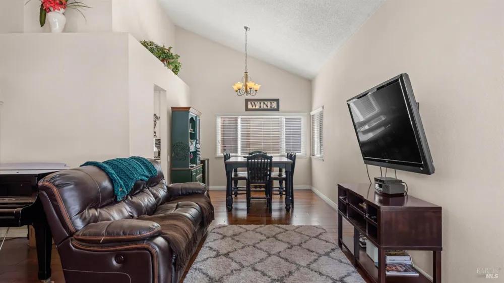 606 Sunnyvale Place Vacaville, CA 95687