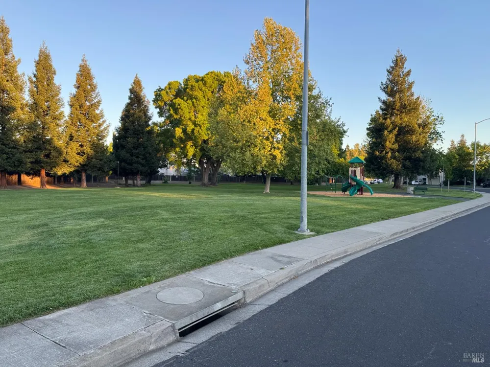 606 Sunnyvale Place Vacaville, CA 95687
