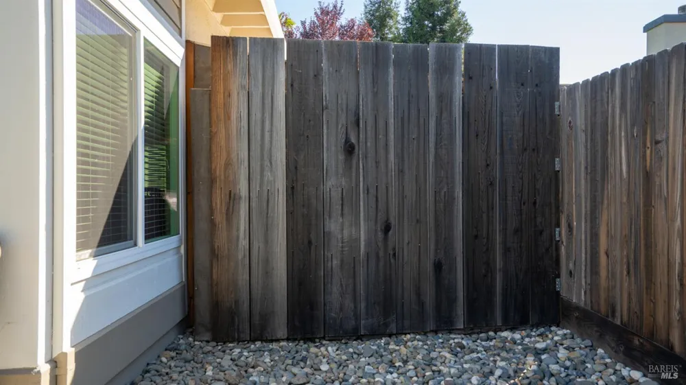606 Sunnyvale Place Vacaville, CA 95687