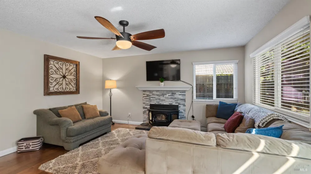 606 Sunnyvale Place Vacaville, CA 95687