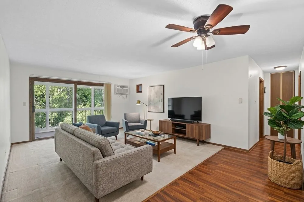 135 Viking Drive E #309 Little Canada, MN 55117