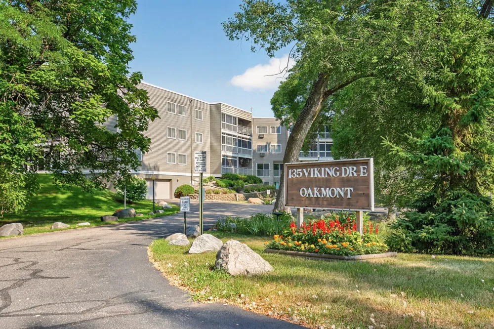 135 Viking Drive E #309 Little Canada, MN 55117