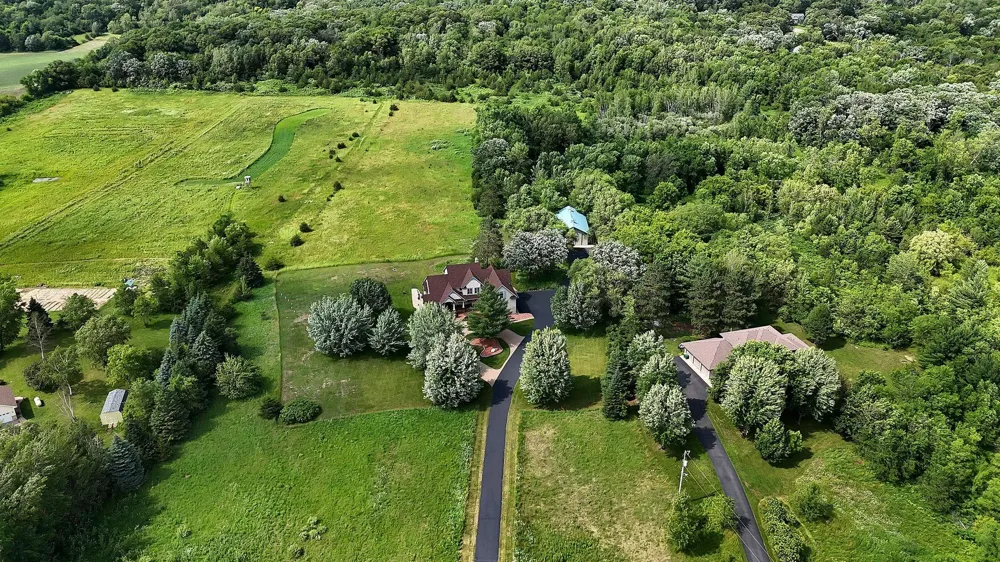 2039 35th Street Sartell, MN 56377