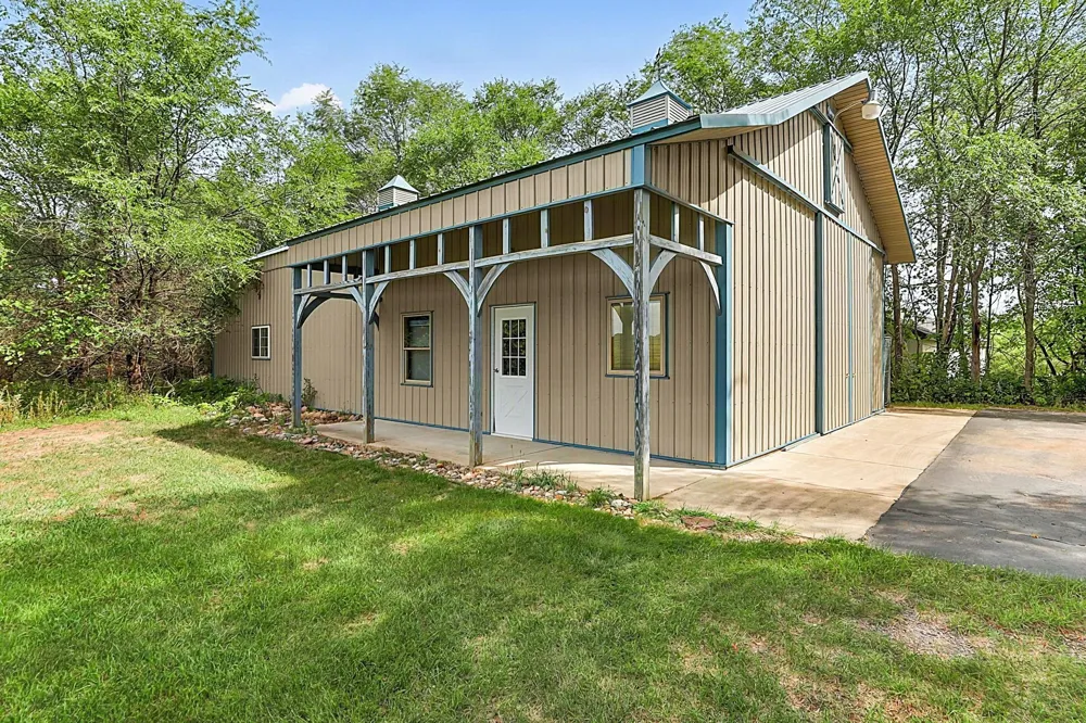 2039 35th Street Sartell, MN 56377
