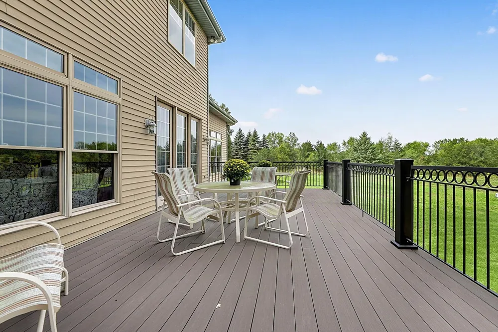 2039 35th Street Sartell, MN 56377