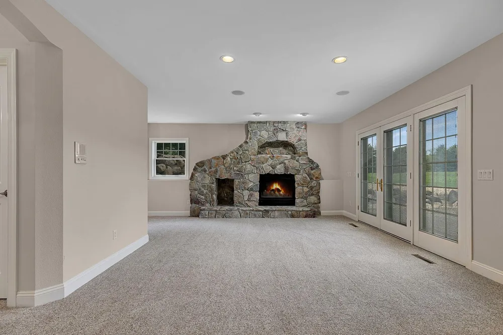 2039 35th Street Sartell, MN 56377