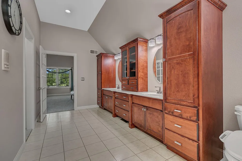 2039 35th Street Sartell, MN 56377