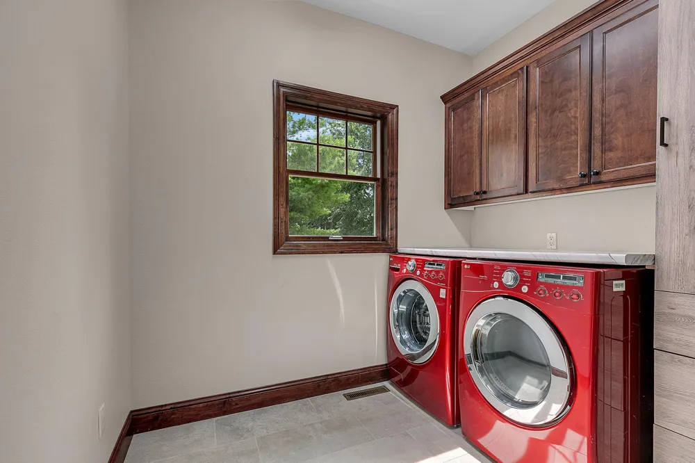 2039 35th Street Sartell, MN 56377