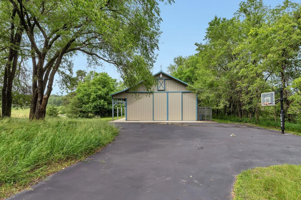 2039 35th Street Sartell, MN 56377