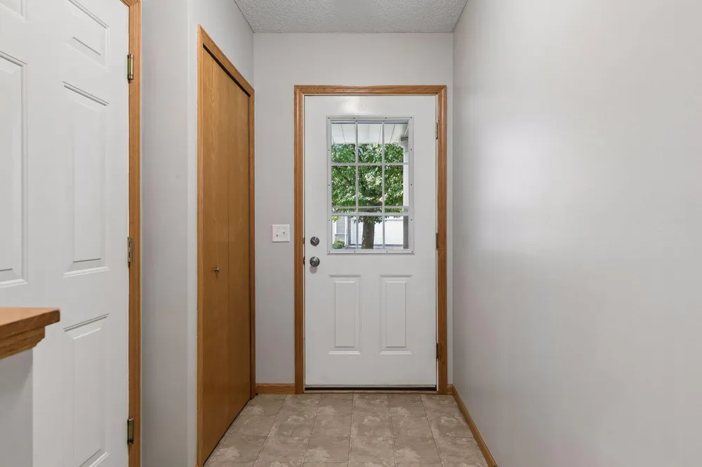 2085 Saint Johns Court Woodbury, MN 55129