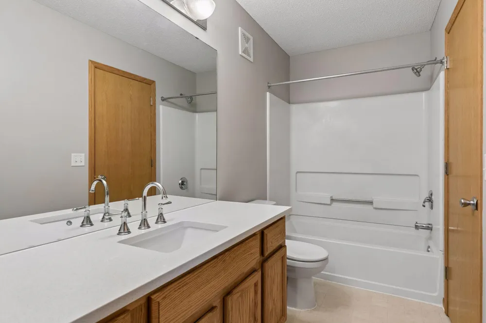 2085 Saint Johns Court Woodbury, MN 55129