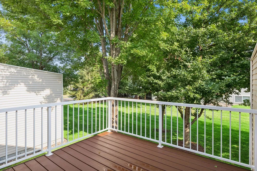 2085 Saint Johns Court Woodbury, MN 55129