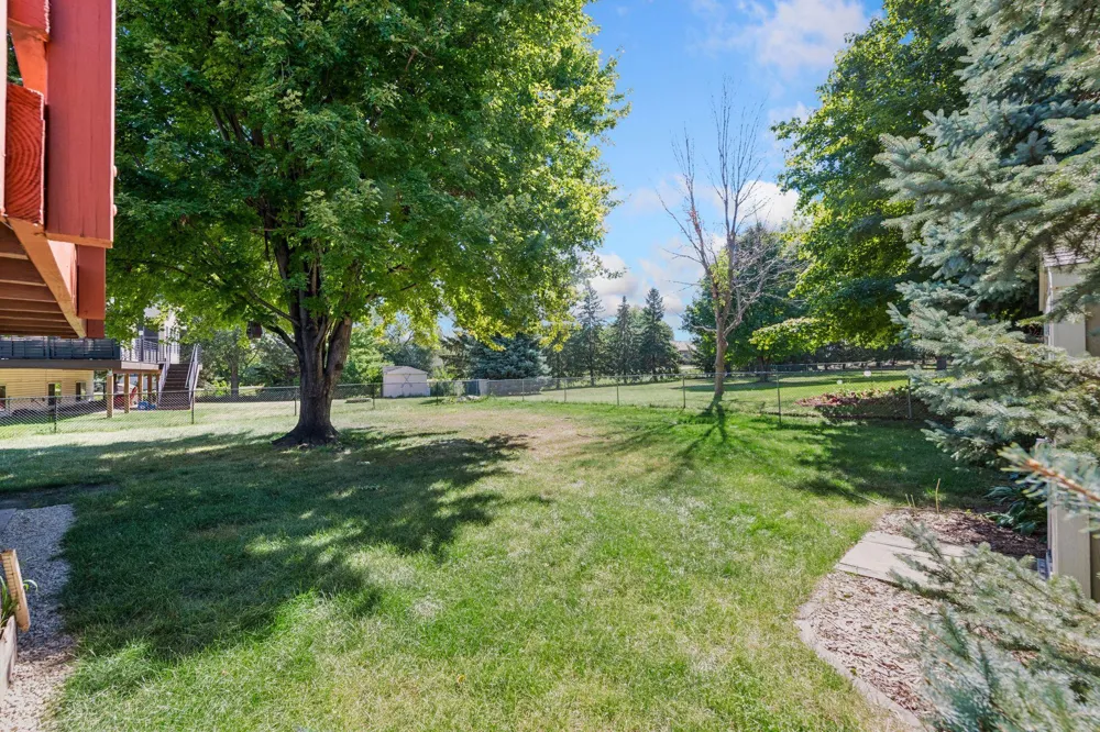 356 Bluestem Avenue Shakopee, MN 55379