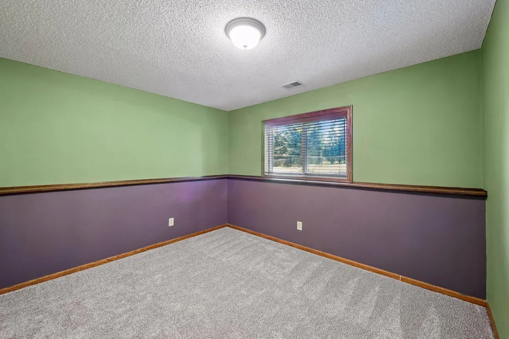 356 Bluestem Avenue Shakopee, MN 55379