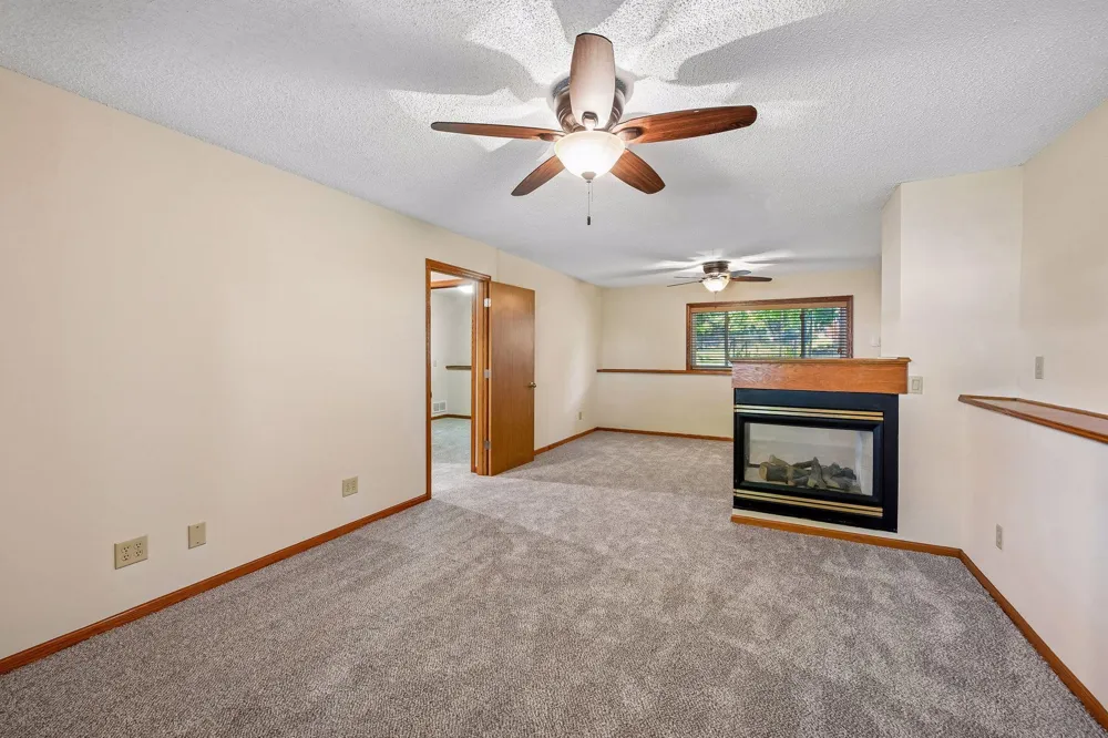 356 Bluestem Avenue Shakopee, MN 55379