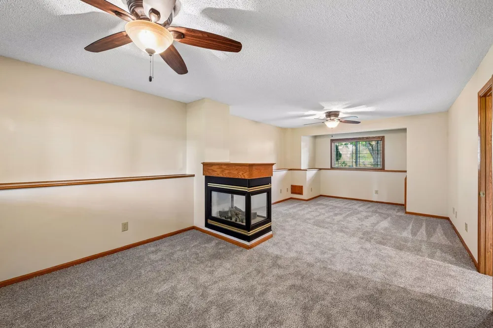356 Bluestem Avenue Shakopee, MN 55379