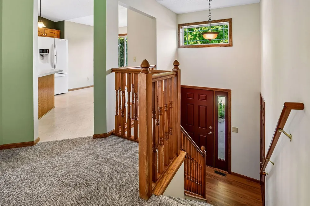 356 Bluestem Avenue Shakopee, MN 55379