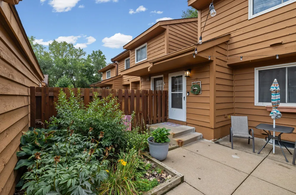 3253 Evergreen Drive Eagan, MN 55121