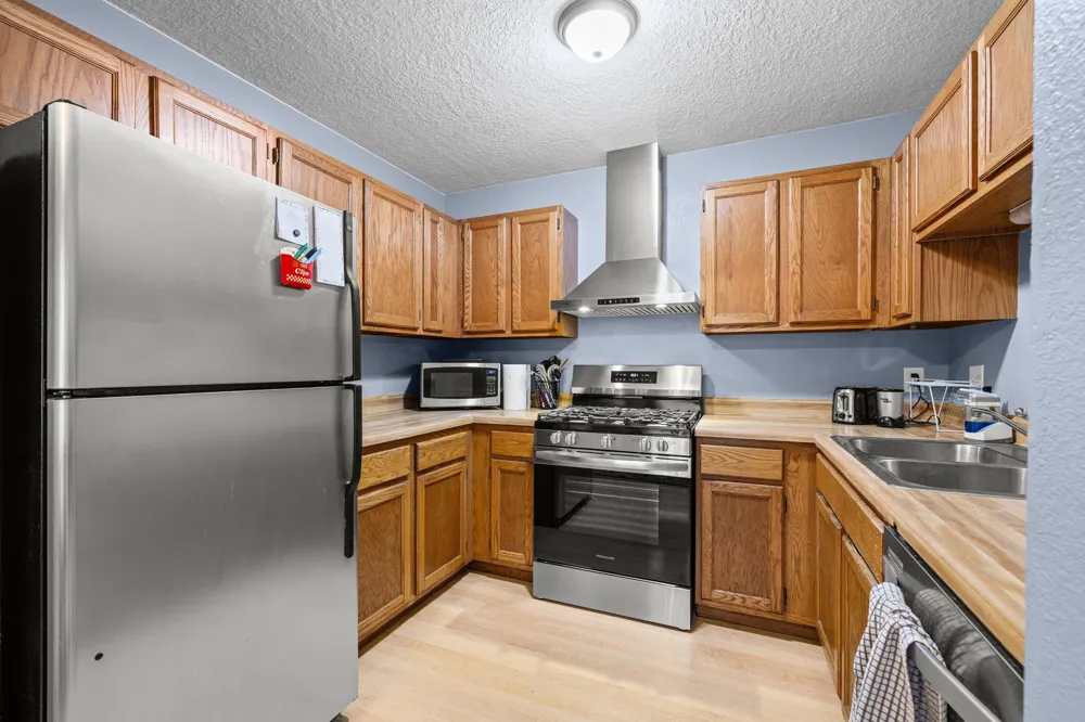 3253 Evergreen Drive Eagan, MN 55121