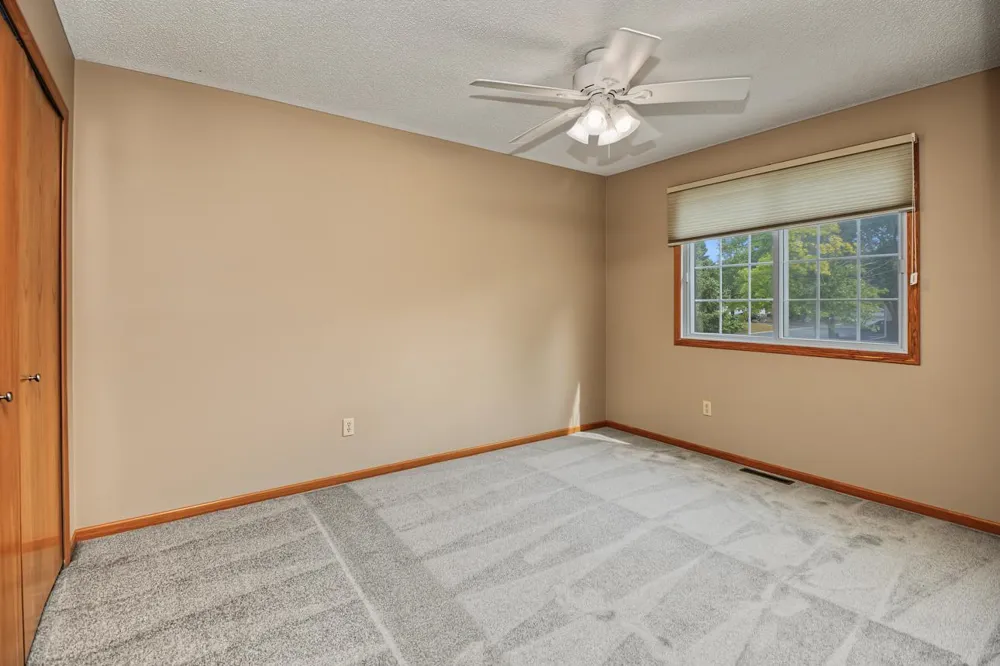 2802 Mallard Drive Woodbury, MN 55125