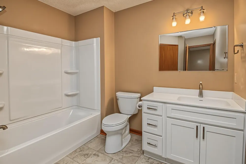 2802 Mallard Drive Woodbury, MN 55125