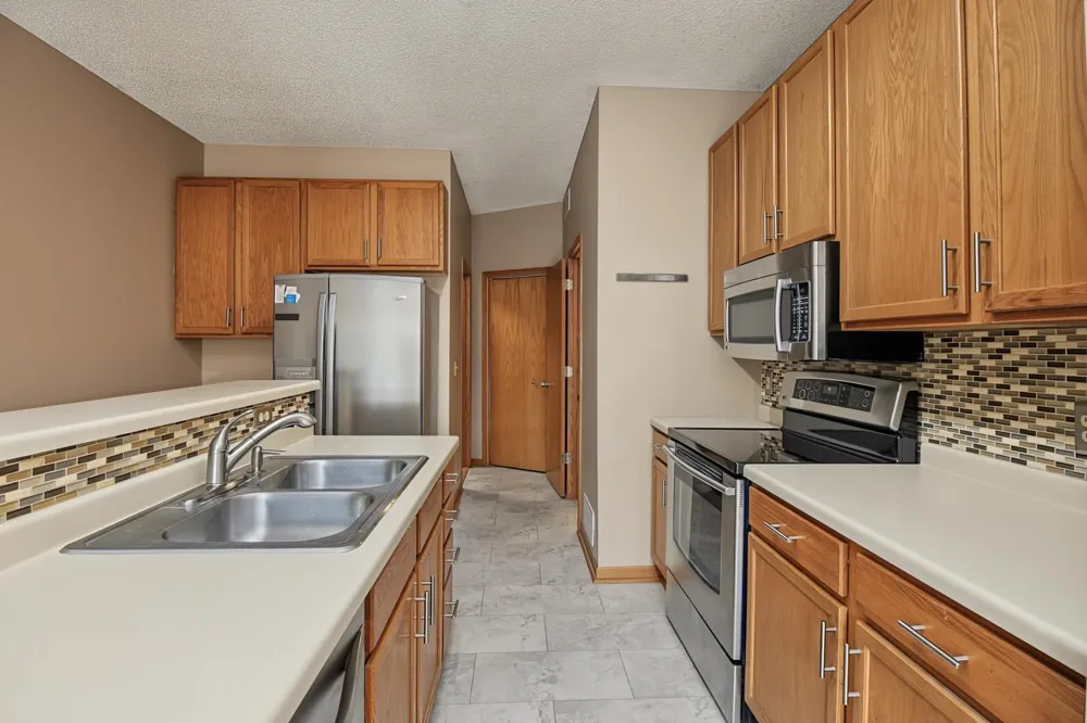 2802 Mallard Drive Woodbury, MN 55125