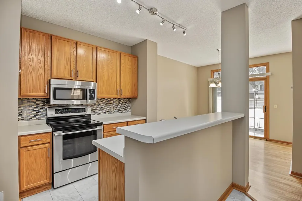 2802 Mallard Drive Woodbury, MN 55125