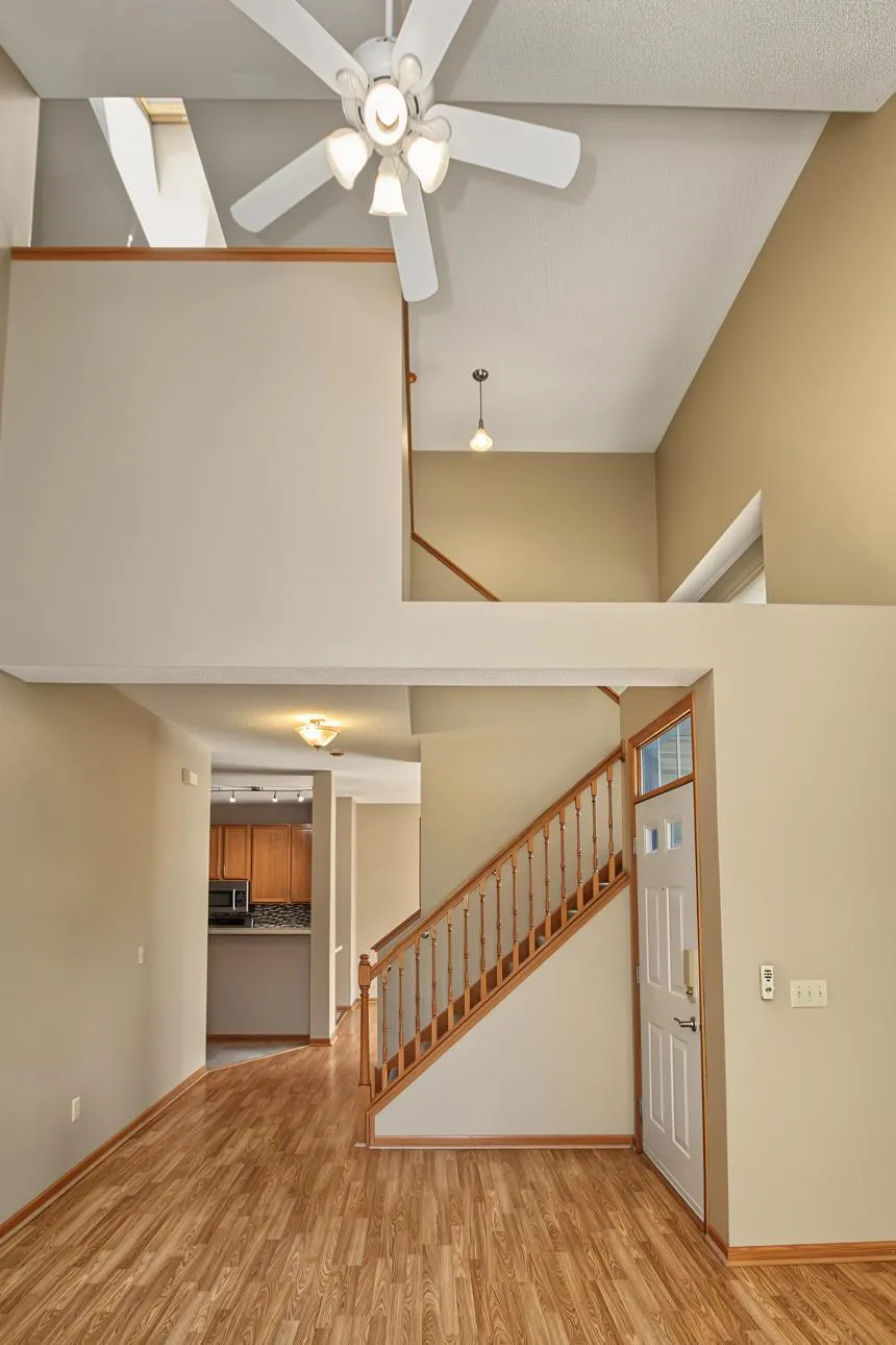 2802 Mallard Drive Woodbury, MN 55125