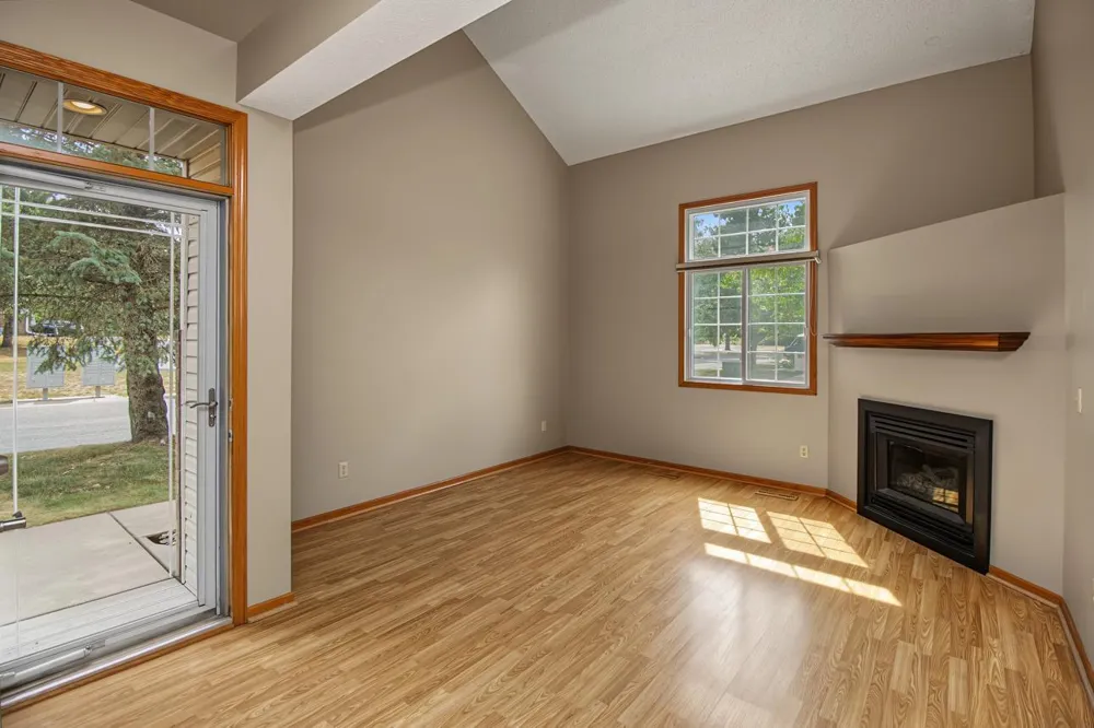 2802 Mallard Drive Woodbury, MN 55125