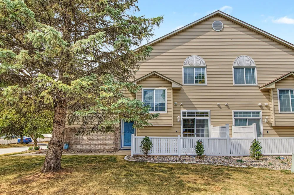 2802 Mallard Drive Woodbury, MN 55125