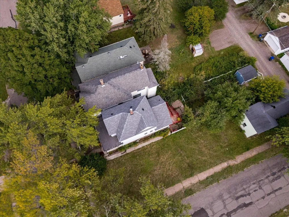 604 E 11th Street Duluth, MN 55805