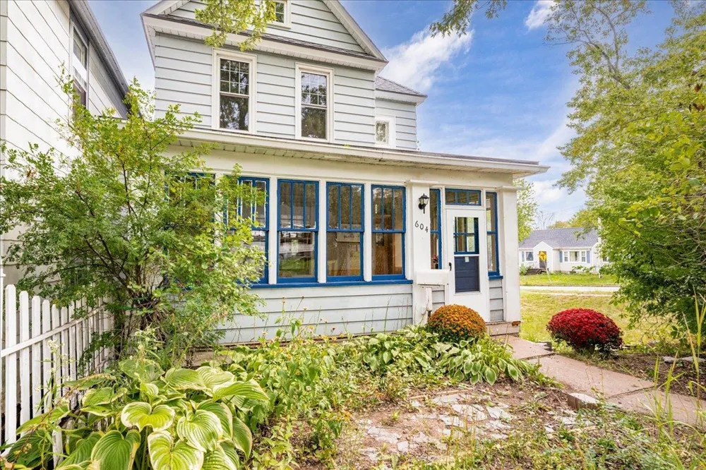 604 E 11th Street Duluth, MN 55805