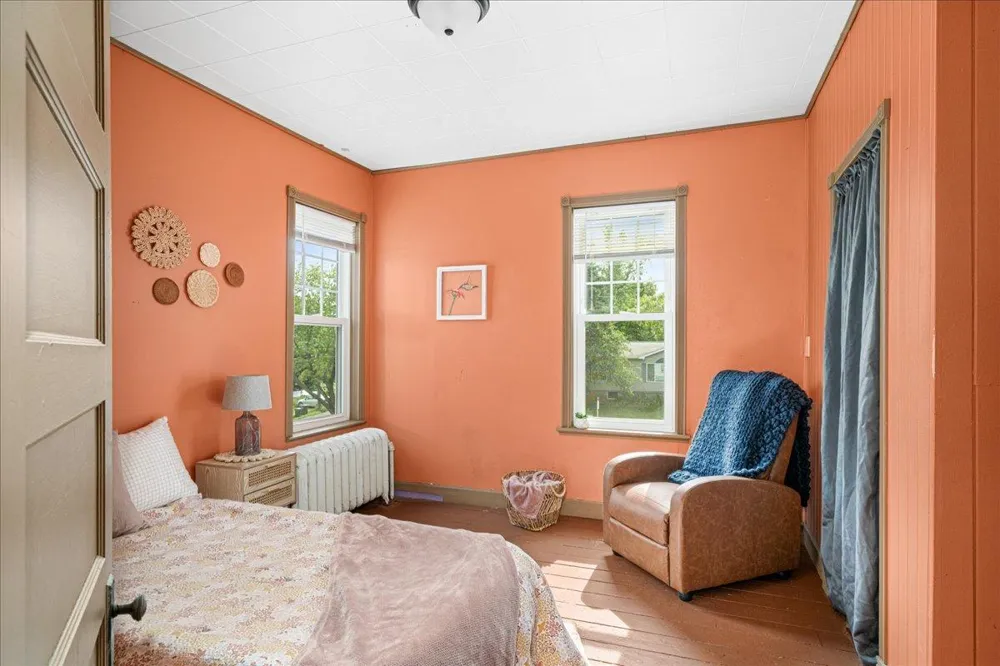 604 E 11th Street Duluth, MN 55805