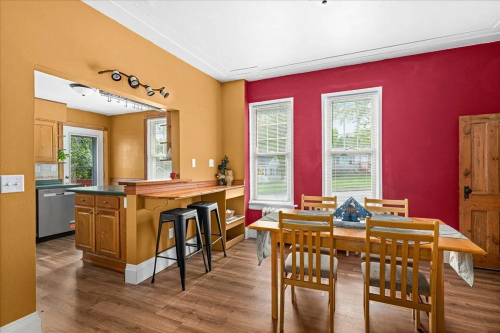 604 E 11th Street Duluth, MN 55805