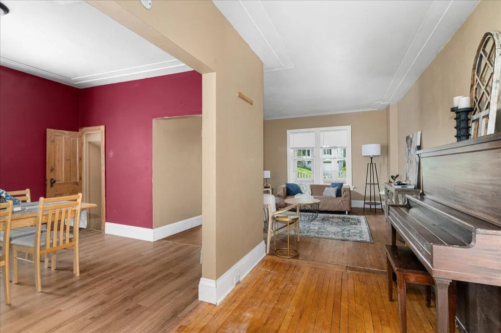 604 E 11th Street Duluth, MN 55805