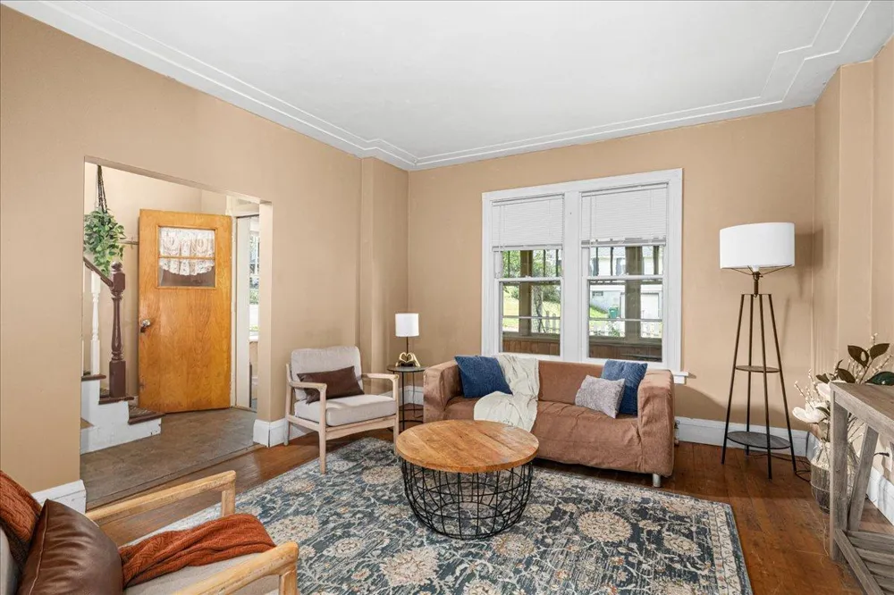 604 E 11th Street Duluth, MN 55805