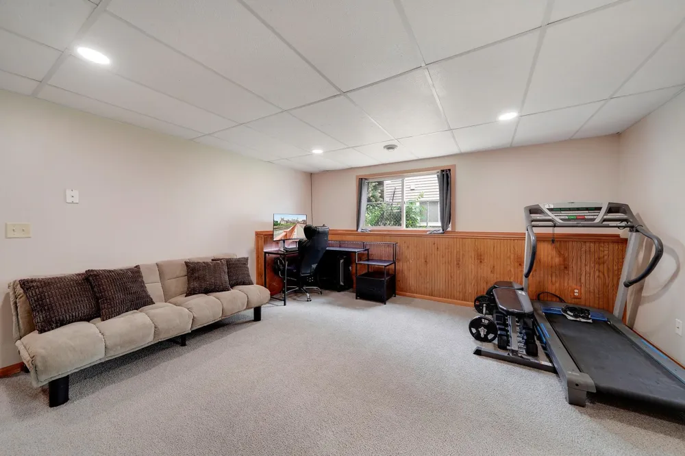301 Cari Park Lane Hastings, MN 55033
