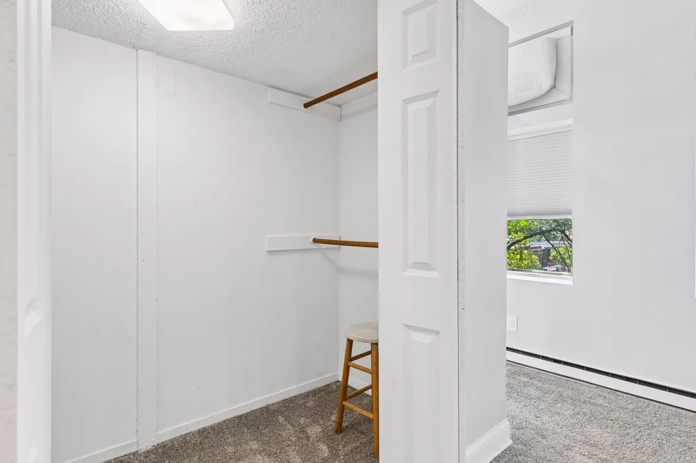 505 Selby Avenue #11 Saint Paul, MN 55102