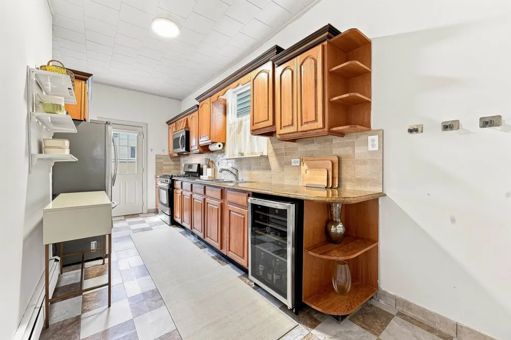 109 77TH ST North Bergen, NJ 07047