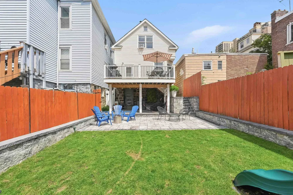109 77TH ST North Bergen, NJ 07047