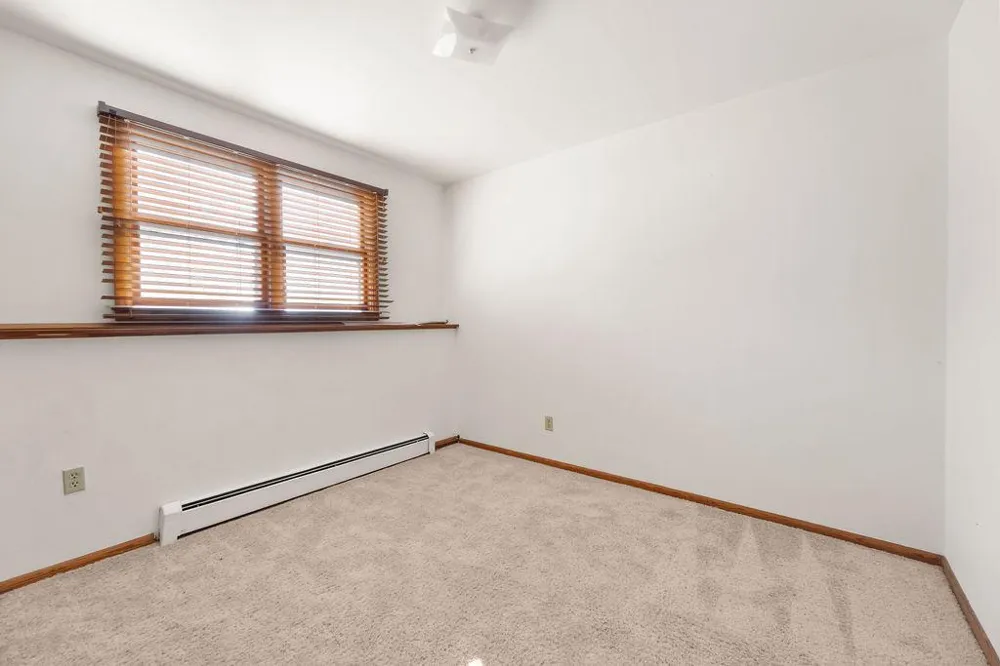 2807 Edgewood Drive Fargo, ND 58102