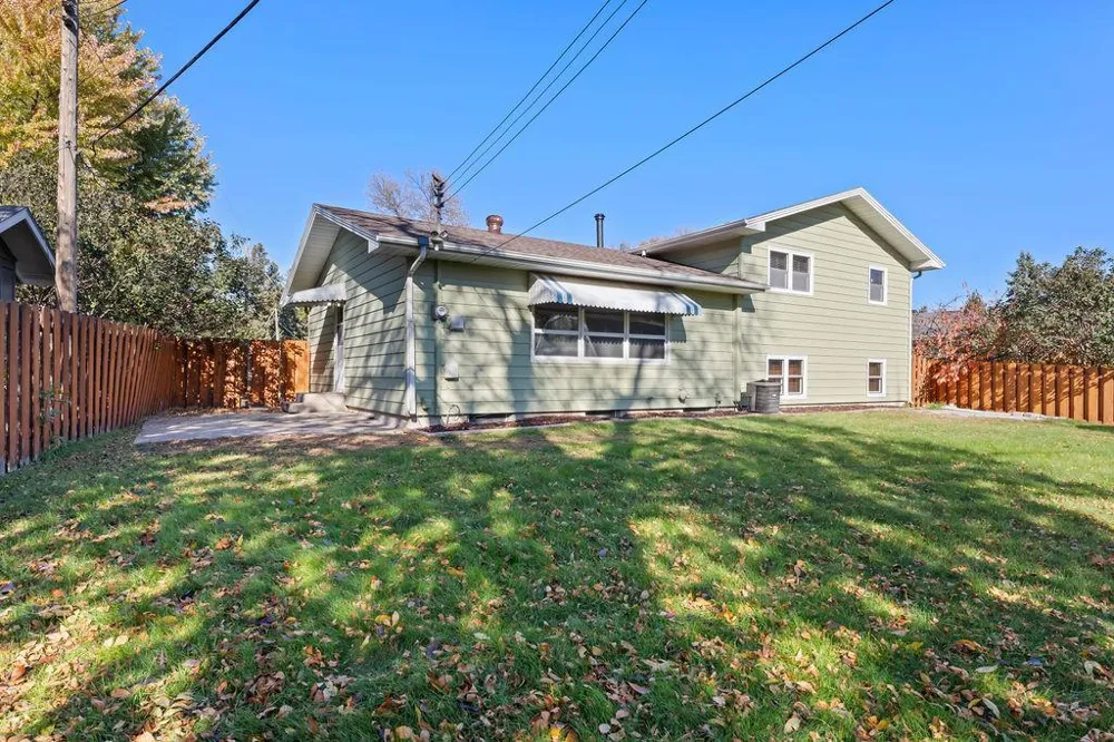 2807 Edgewood Drive Fargo, ND 58102