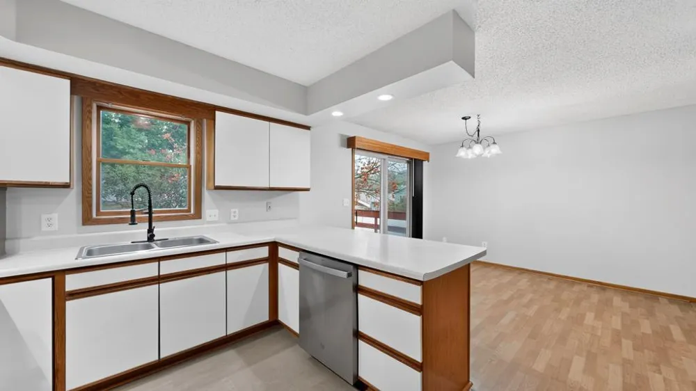 4020 Baffin Lane NE Rochester, MN 55906