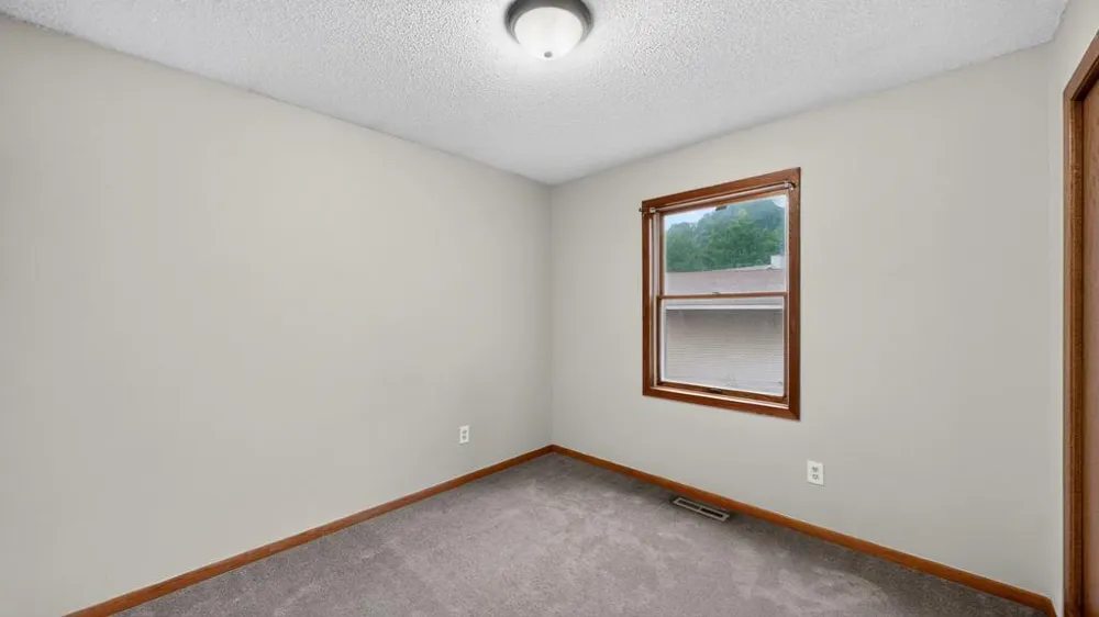4020 Baffin Lane NE Rochester, MN 55906