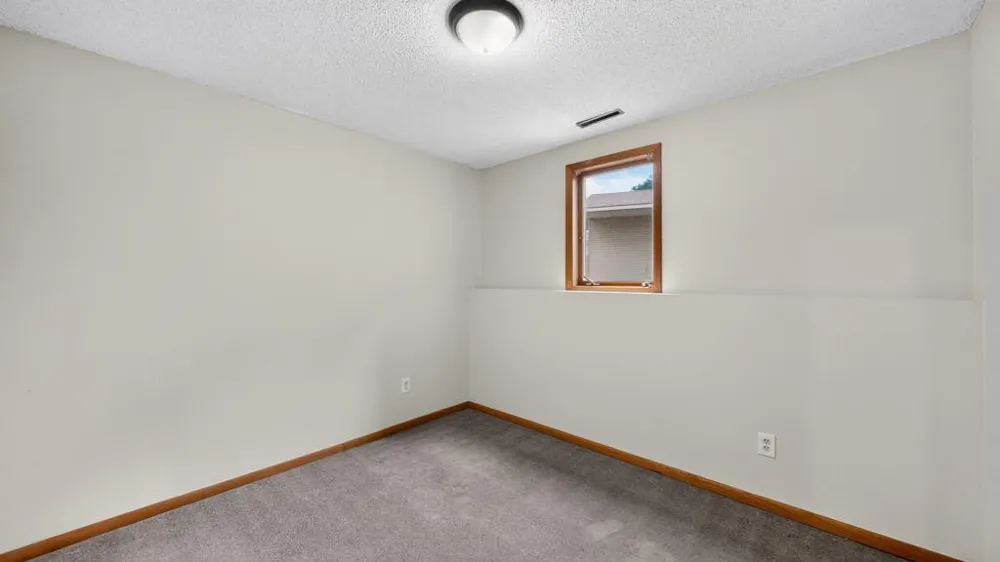 4020 Baffin Lane NE Rochester, MN 55906