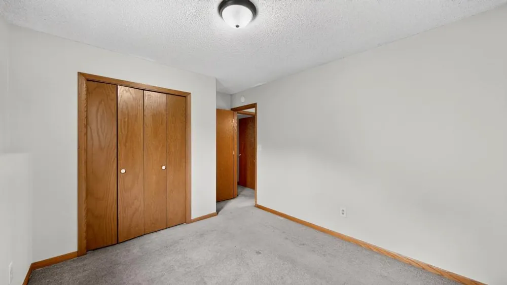 4020 Baffin Lane NE Rochester, MN 55906