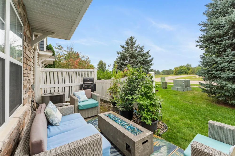 3441 Maureen Lane Stillwater, MN 55082