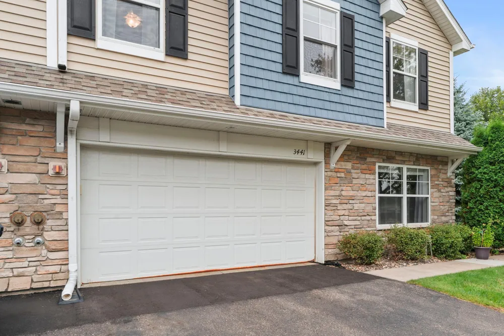 3441 Maureen Lane Stillwater, MN 55082