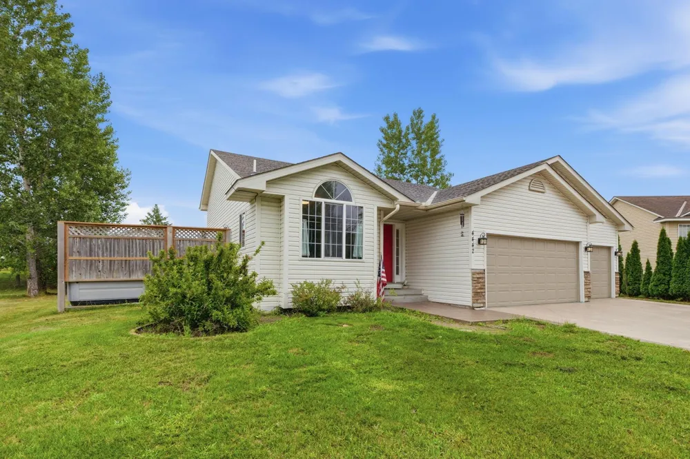 4442 Eakern Circle NE Monticello, MN 55362
