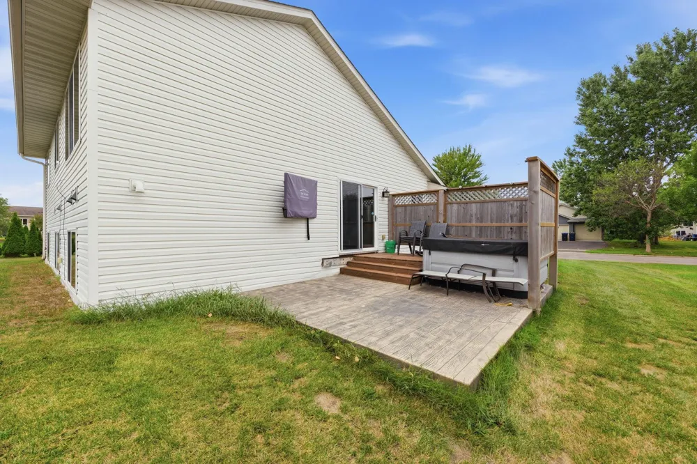 4442 Eakern Circle NE Monticello, MN 55362